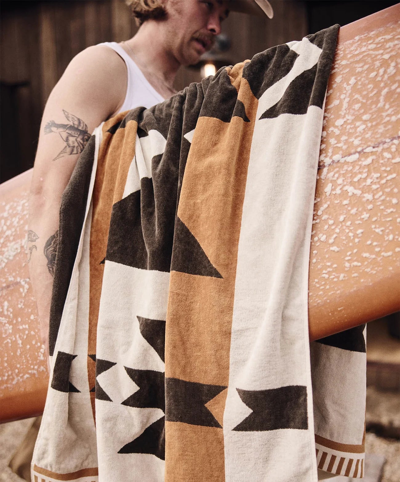 Rocky Mountain Large Towel | Natural / Khaki