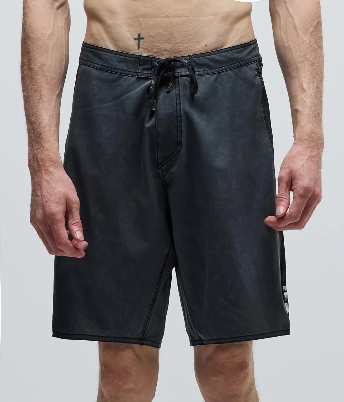 Team 19" Trunk - Black