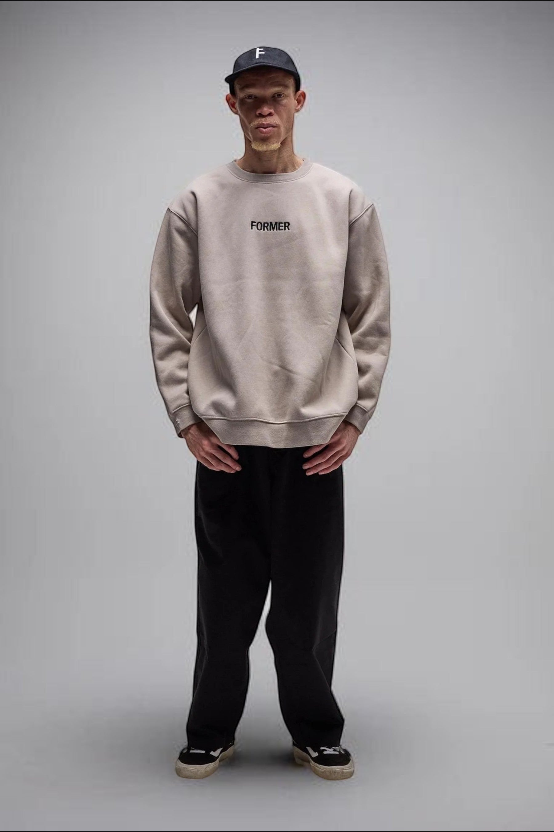 Legacy Embroid Crew - Grey