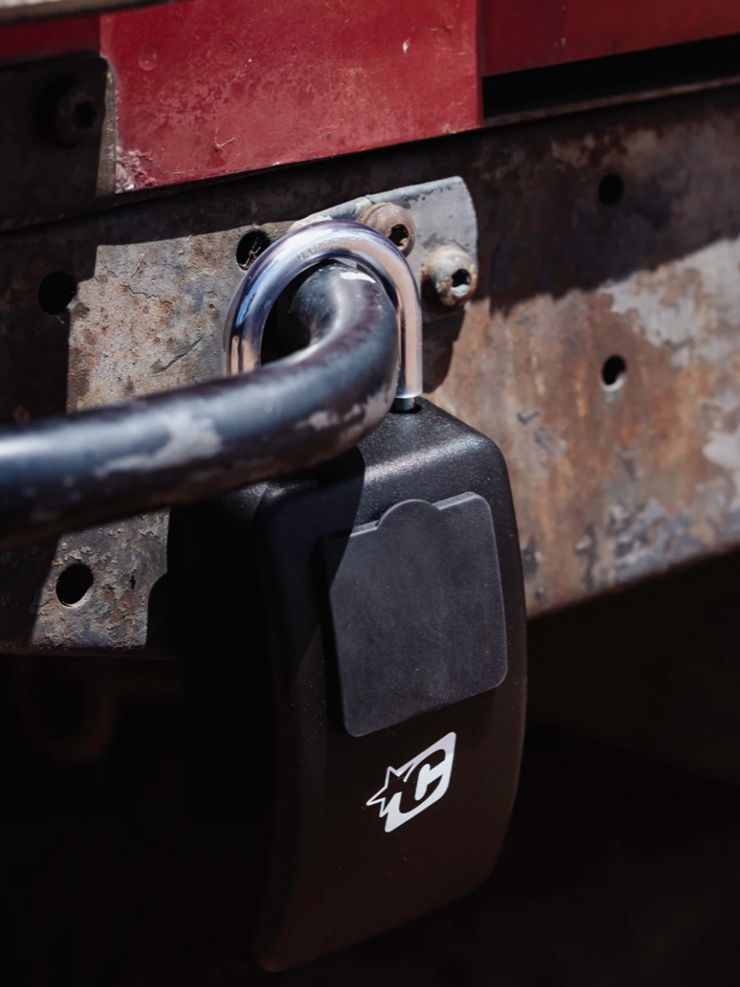 Creatures of Leisure Surf Stash Lock Large