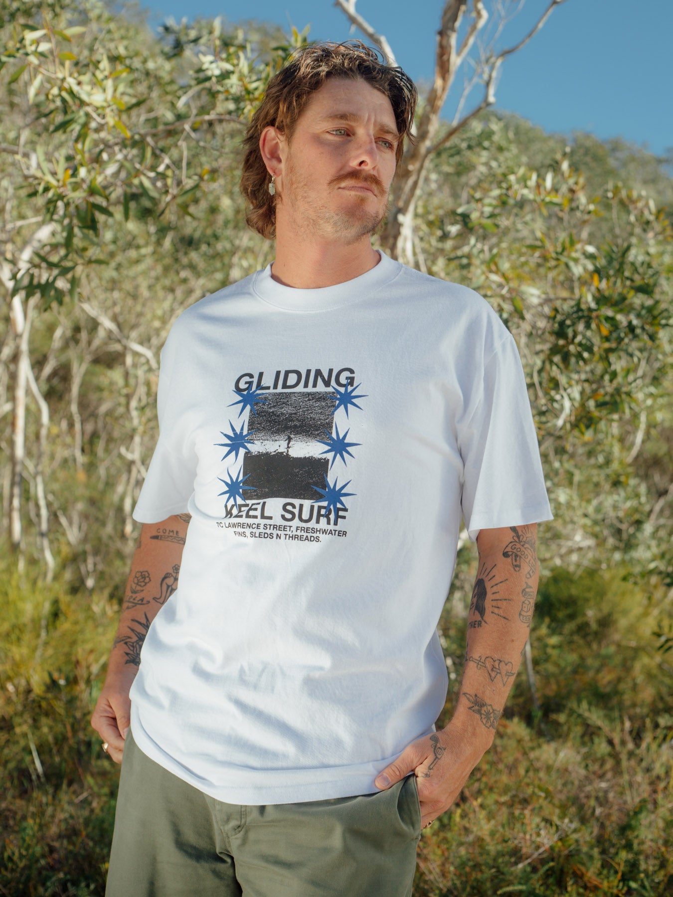 Gliding Tee - Faded White