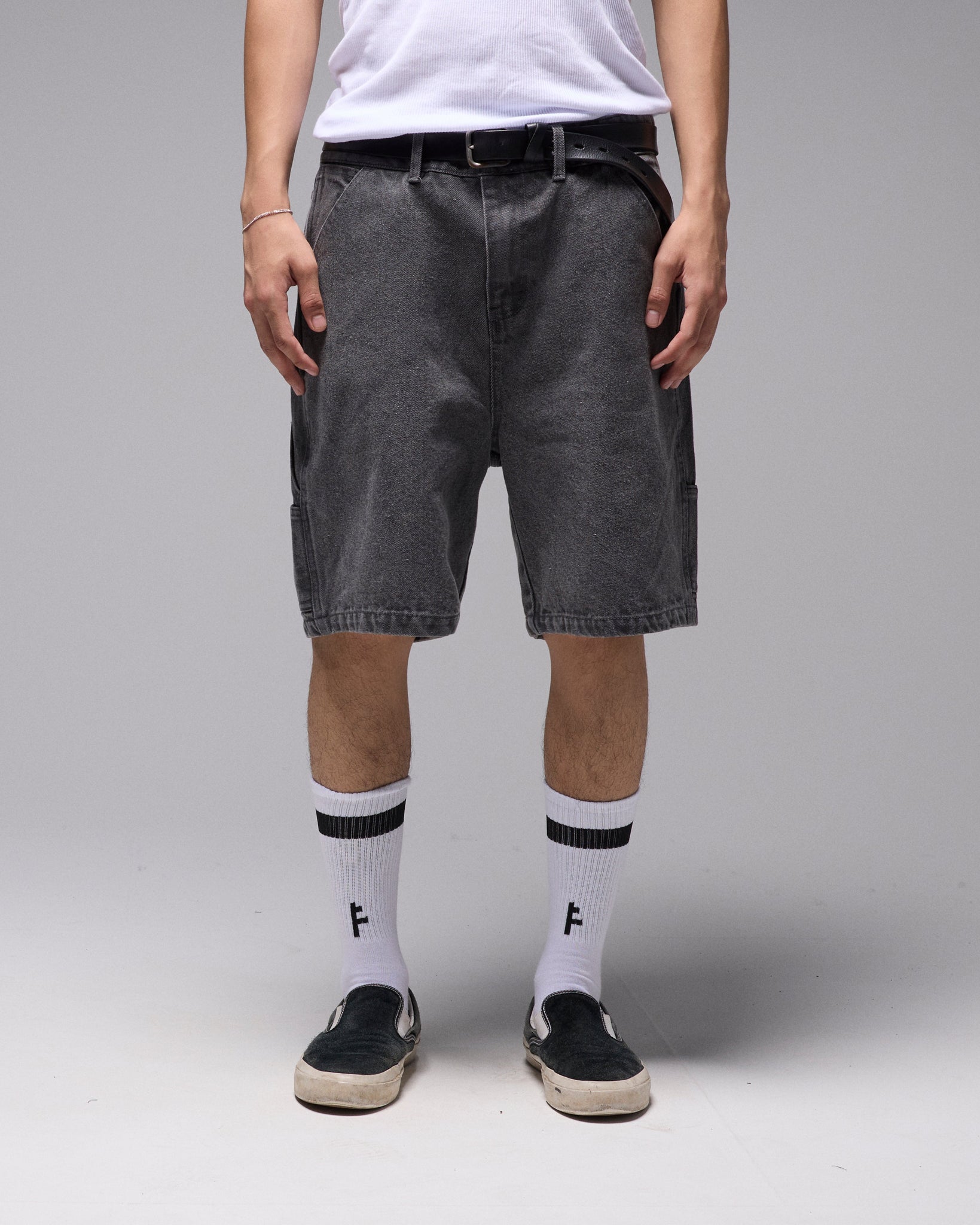 Distend VT Denim 20.5” Carpenter Short - Washed Grey