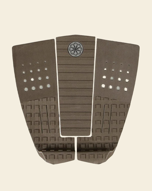 Dion Agius IV - Earth/Cream