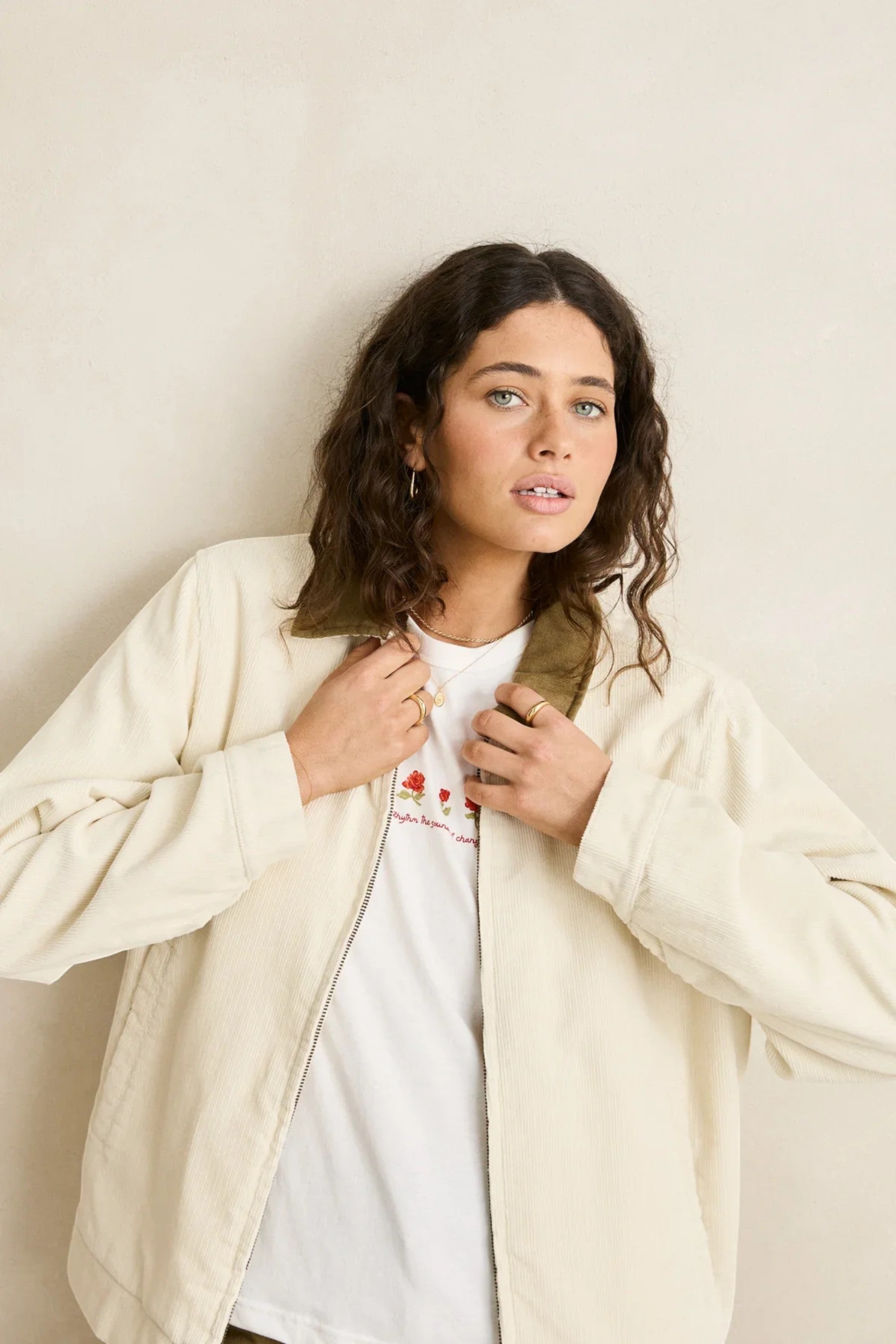 Keel Surf & Supply cream corduroy Jamie jacket with a brown collar and zip closure.