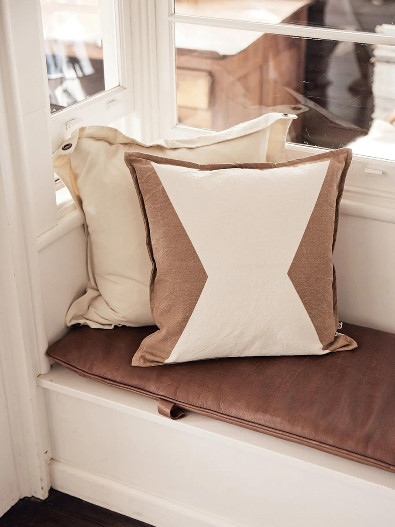 Pony Rider Squeeze U Cushion | Safari